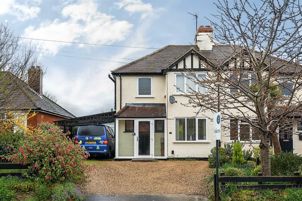 3 bedroom semidetached house for sale in Brickley Lane, Devizes, SN10