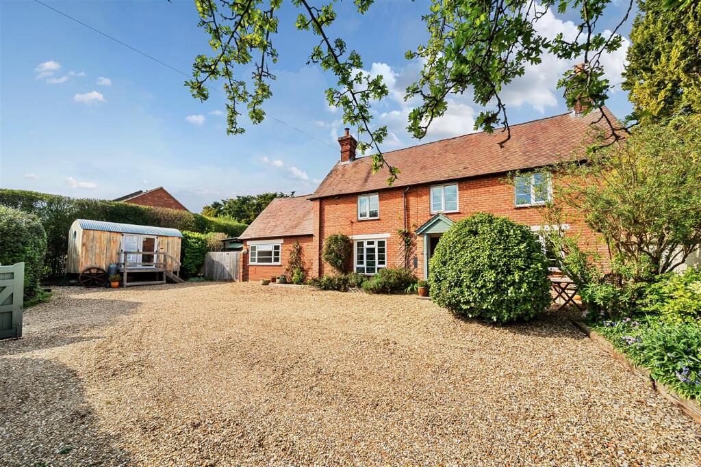 Main image of property: High Street, Tilshead