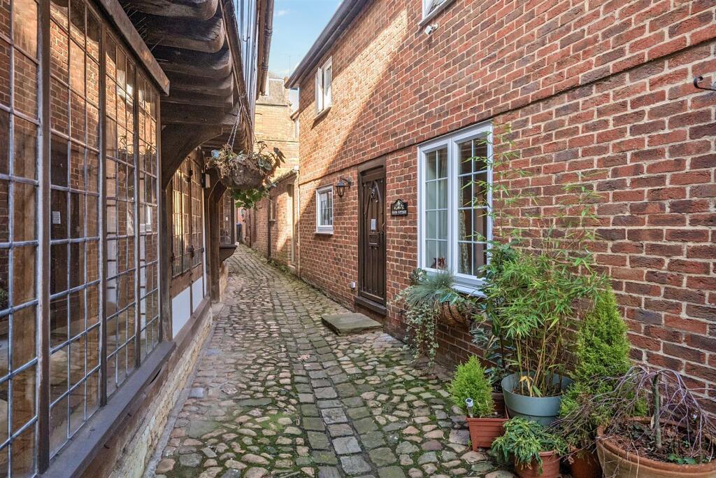 Main image of property: St. Johns Alley, Devizes