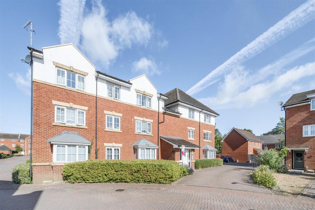 Main image of property: Combe Walk, Devizes