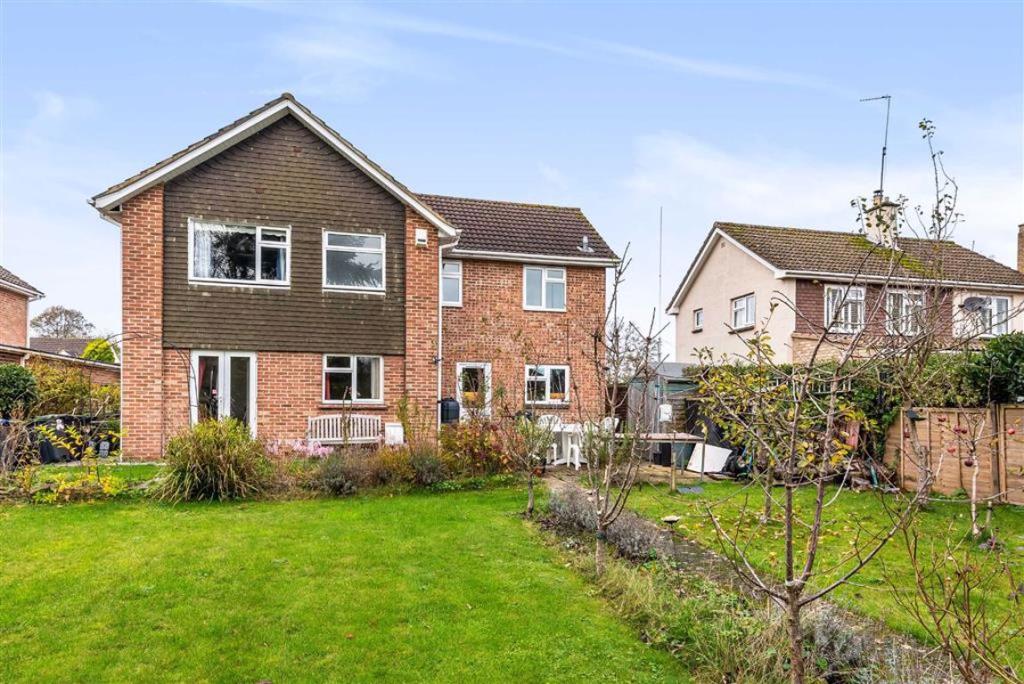 4 bedroom house for sale in Broadleas Crescent, Devizes, Wiltshire, SN10