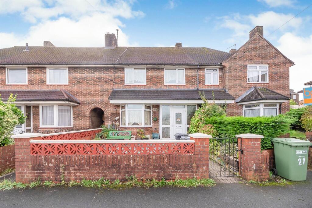 3 bedroom terraced house for sale in Mayville Avenue, Filton, Bristol, BS34