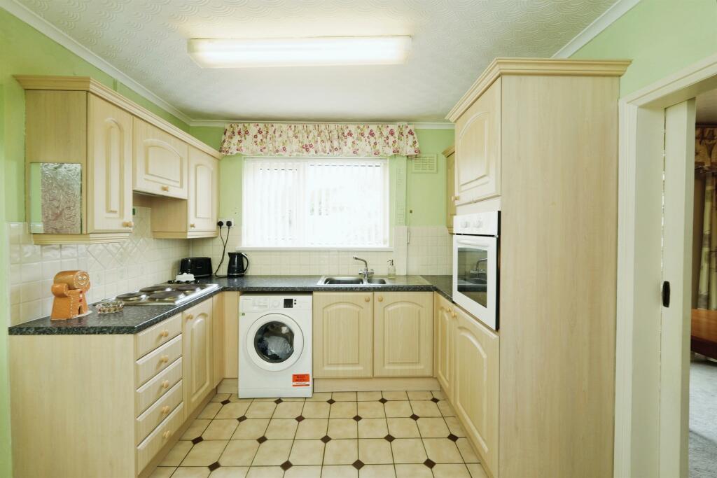 Additional property image - Bishopthorpe Road, Bristol