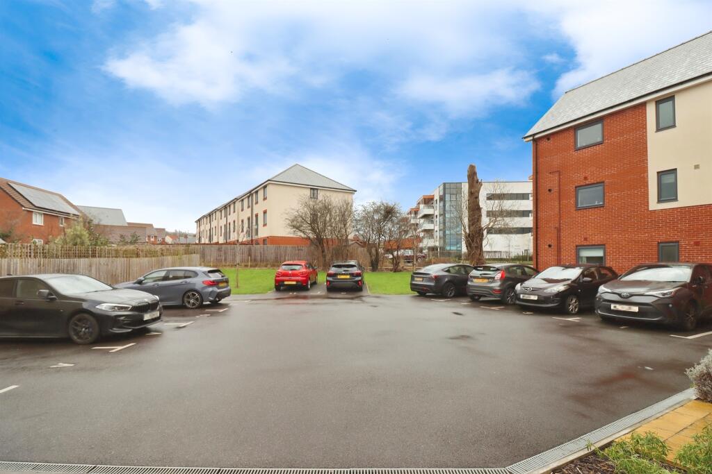 Additional property image - George Salt Close, Bristol