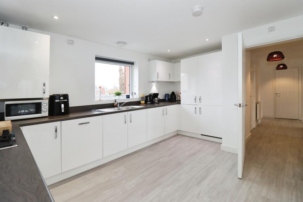 Additional property image - George Salt Close, Bristol