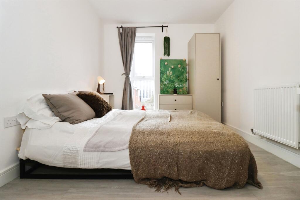 Additional property image - George Salt Close, Bristol