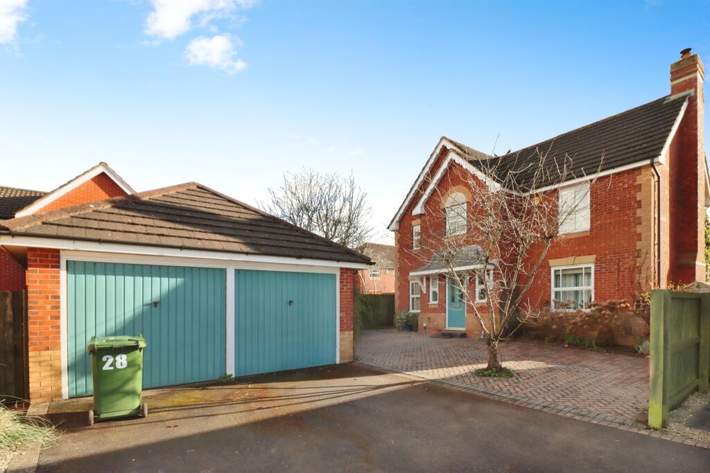 4 bedroom detached house for sale in Wadham Grove, Emersons Green, Bristol, BS16