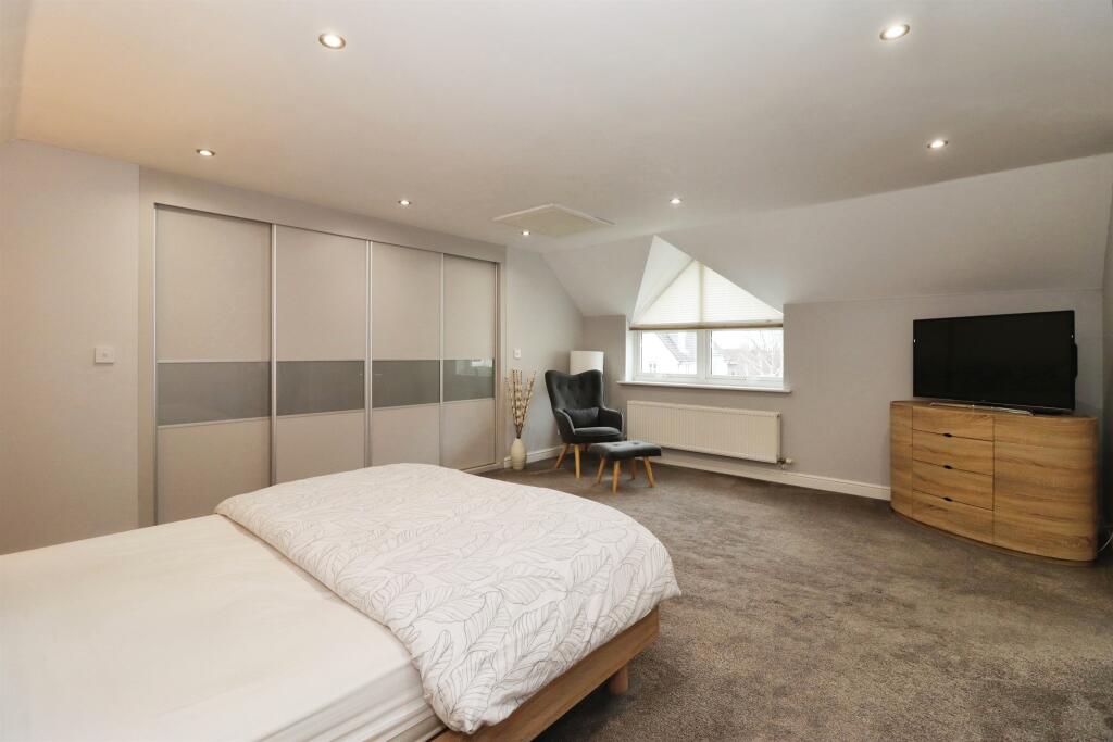 Additional property image - The Pines, Mangotsfield, Bristol
