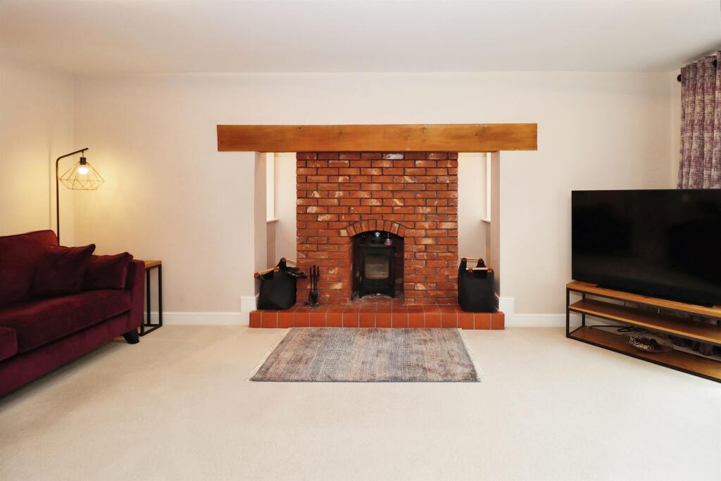 Additional property image - The Pines, Mangotsfield, Bristol