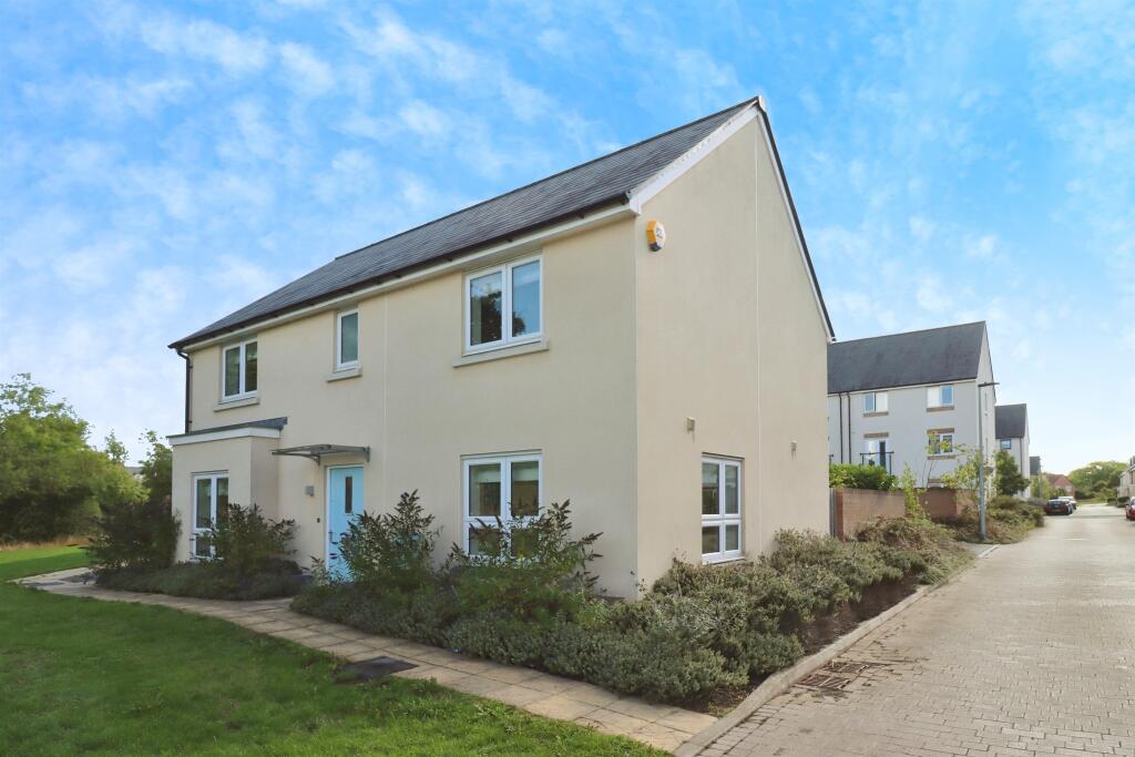 Main image of property: Gentian Close, Emersons Green, Bristol