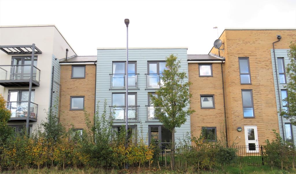 1 bedroom ground floor flat for sale in Buttercup Crescent, Emersons