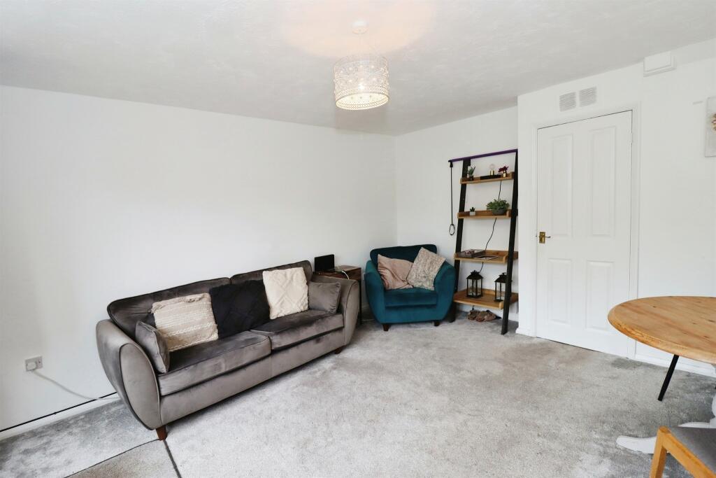 Additional property image - Sutherland Avenue, Yate, Bristol