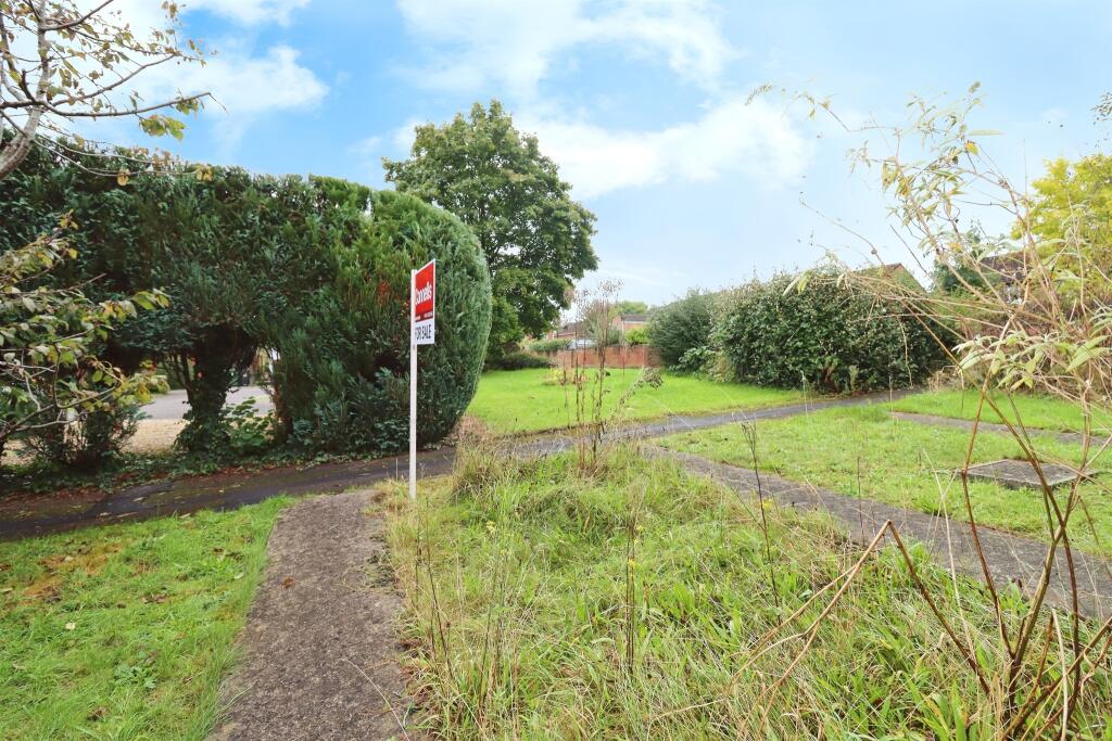 Additional property image - Sutherland Avenue, Yate, Bristol