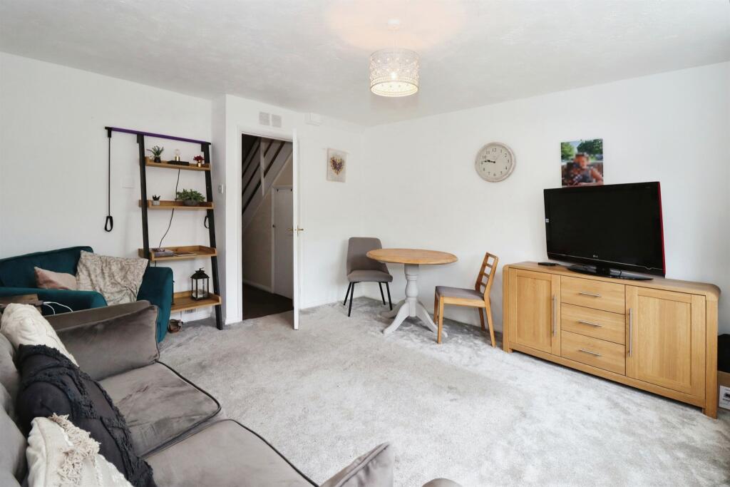 Additional property image - Sutherland Avenue, Yate, Bristol