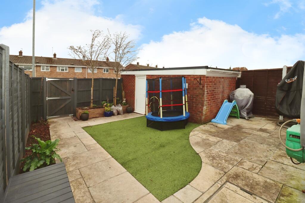 Additional property image - Lyndale Road, Yate, Bristol