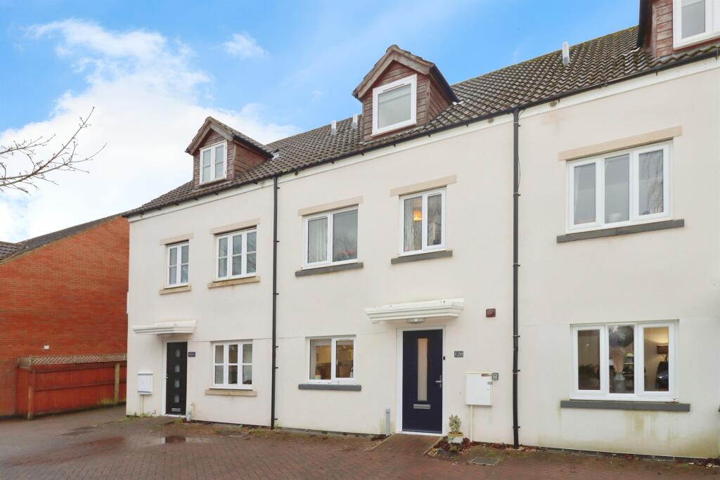 Additional property image - Kings Field, Rangeworthy, Bristol