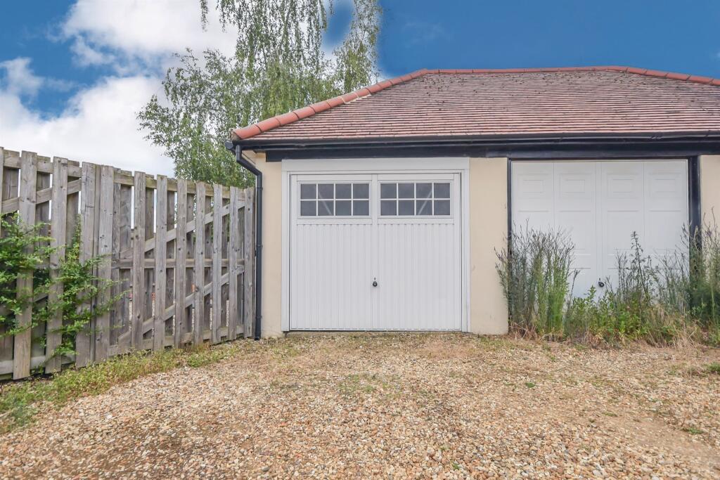 Main image of property: London Road, Kettering