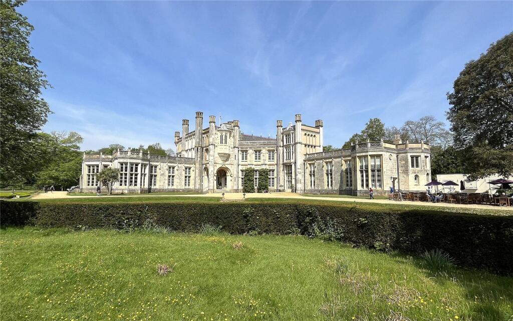 Additional property image - Chewton Farm Road, Highcliffe, Dorset, BH23