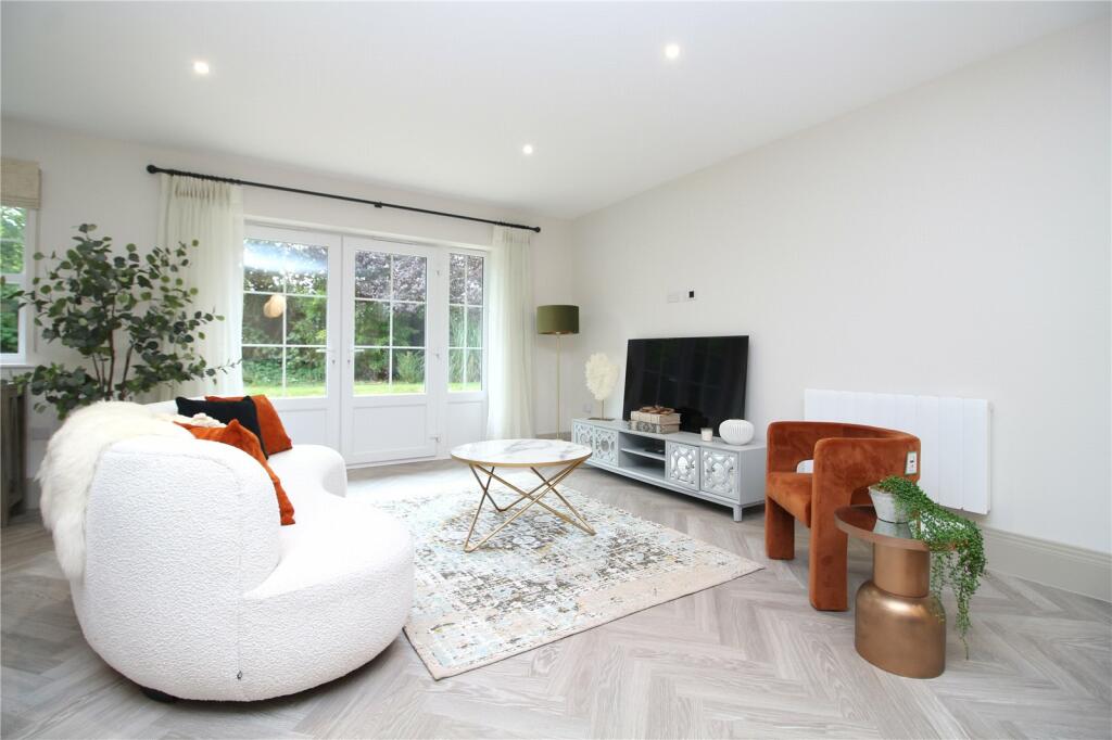 Additional property image - Chewton Farm Road, Highcliffe, Dorset, BH23