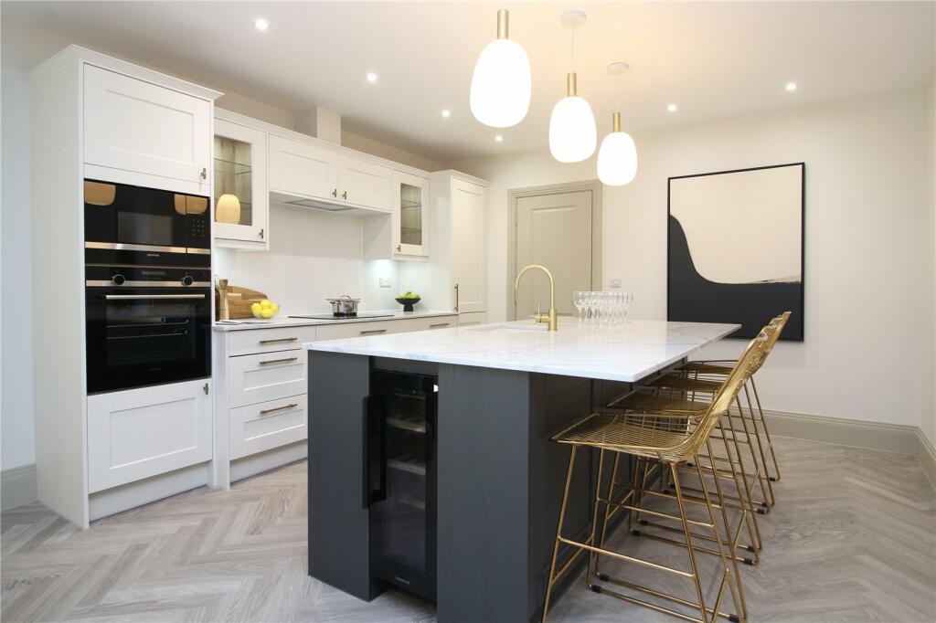 Additional property image - Chewton Farm Road, Highcliffe, Dorset, BH23