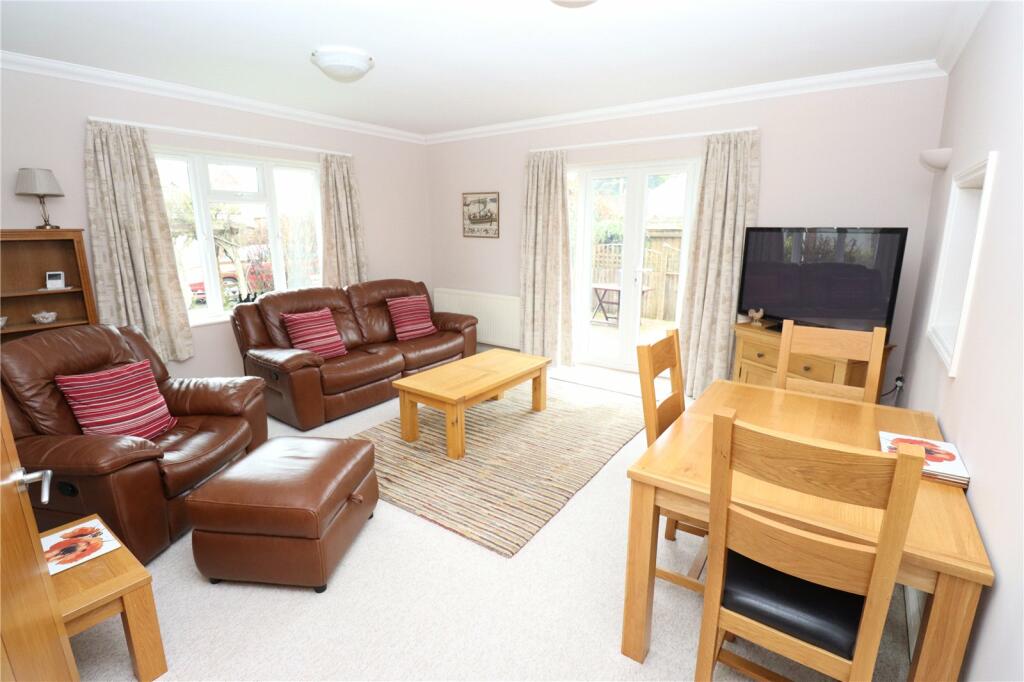 Additional property image - Marine Drive East, Barton On Sea, Hampshire, BH25