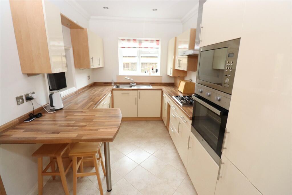 Additional property image - Marine Drive East, Barton On Sea, Hampshire, BH25