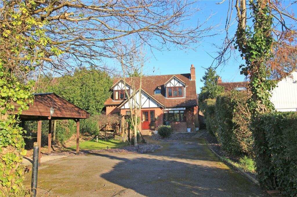 5 bedroom detached house for sale in Oakwood Avenue, New Milton