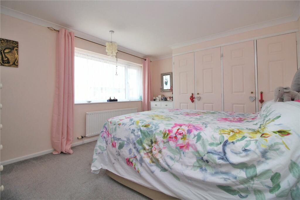 Additional property image - Albert Road, New Milton, Hampshire, BH25