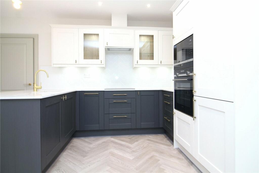 Additional property image - Chewton Farm Road, Highcliffe, Dorset, BH23