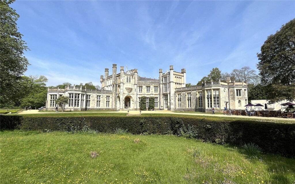 Additional property image - Chewton Farm Road, Highcliffe, Dorset, BH23