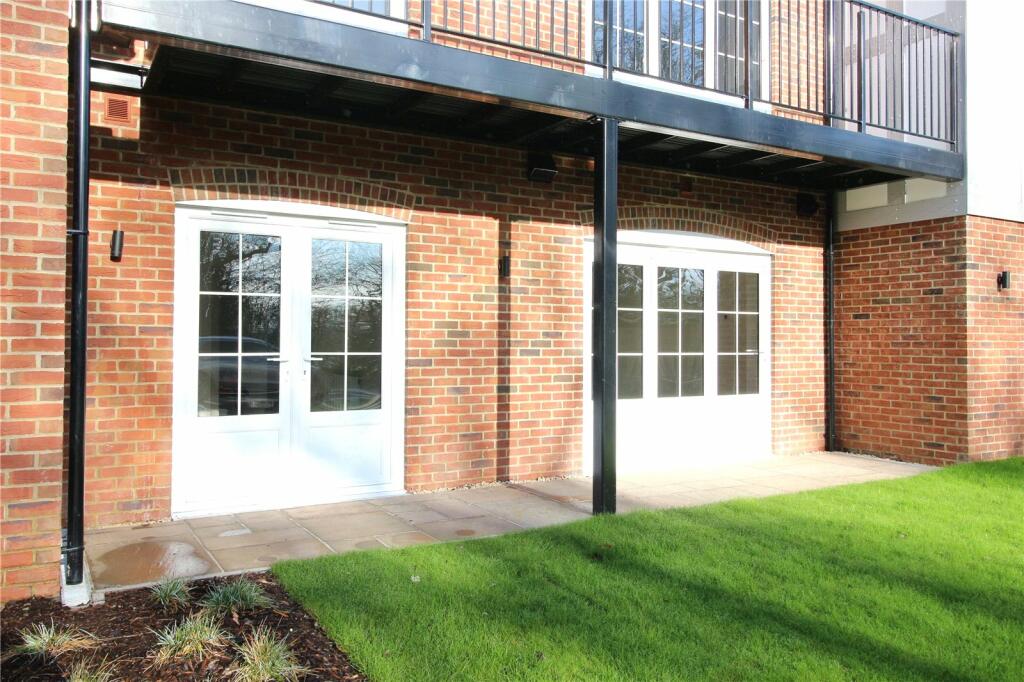 Additional property image - Chewton Farm Road, Highcliffe, Dorset, BH23