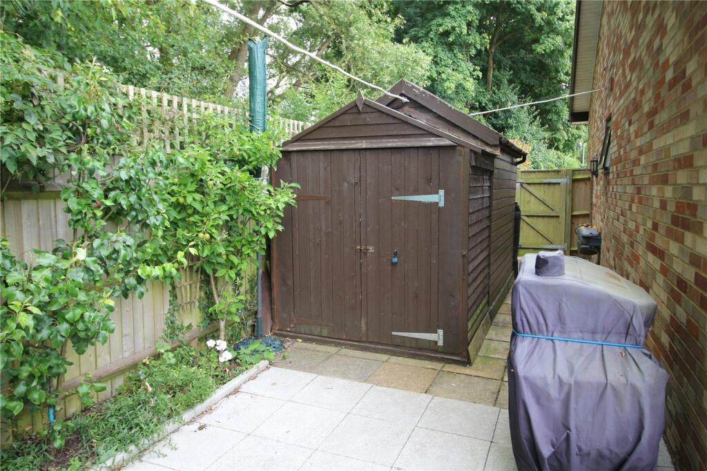 Additional property image - Glengarry, New Milton, Hampshire, BH25
