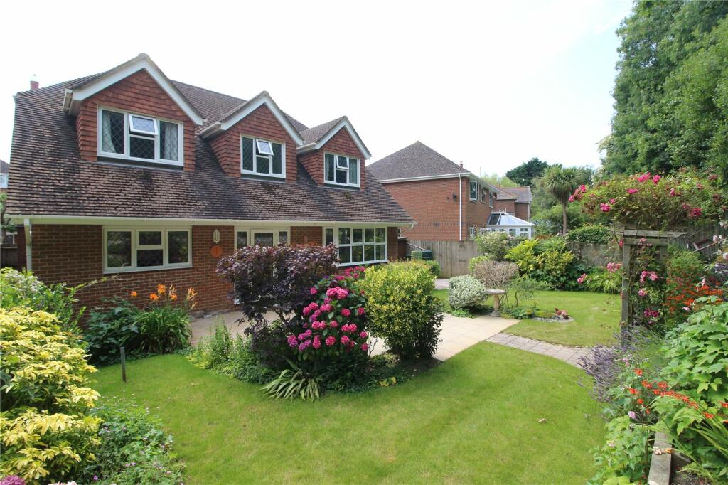 Additional property image - Willow Walk, Barton On Sea, Hampshire, BH25