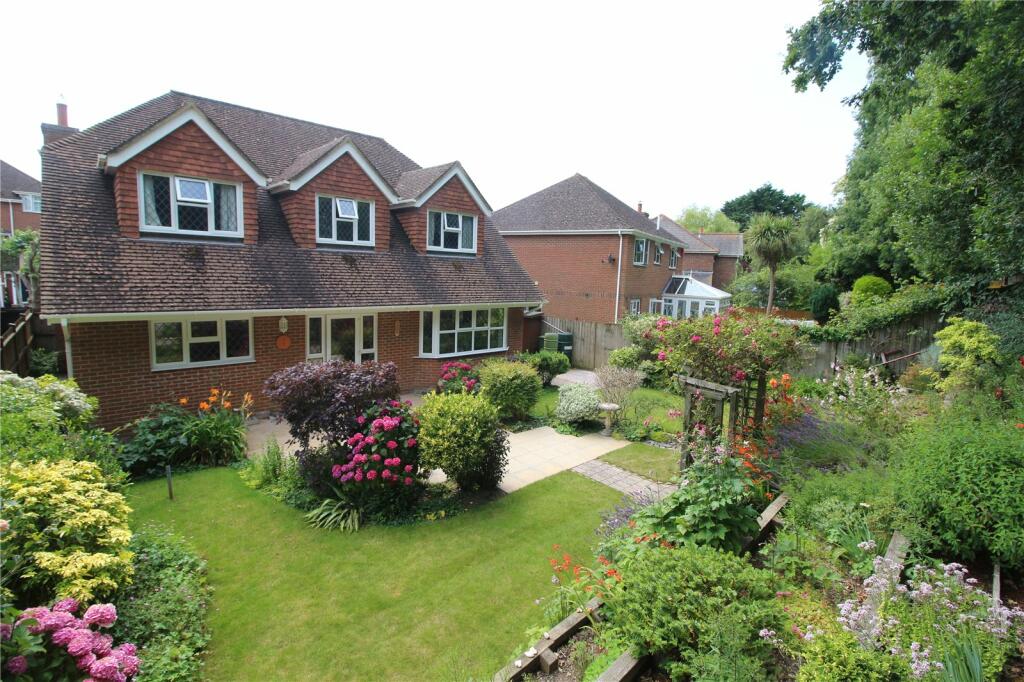 Additional property image - Willow Walk, Barton On Sea, Hampshire, BH25