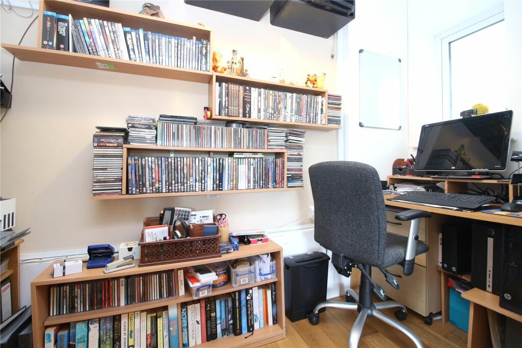 Additional property image - Beechwood Avenue, New Milton, Hampshire, BH25