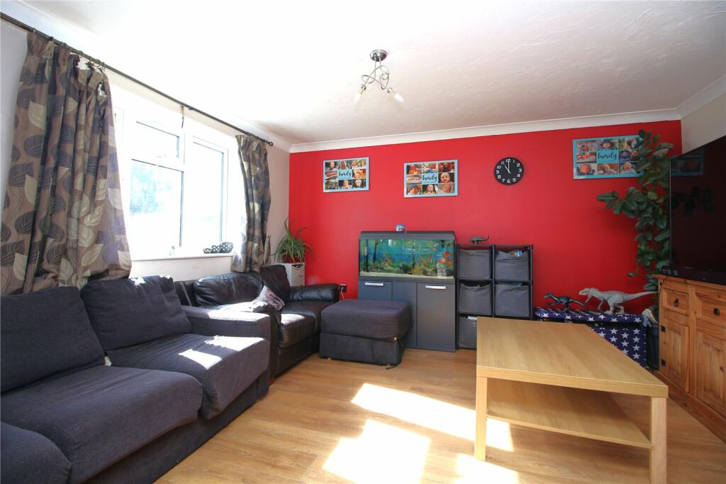 Additional property image - Buckingham Walk, New Milton, Hampshire, BH25