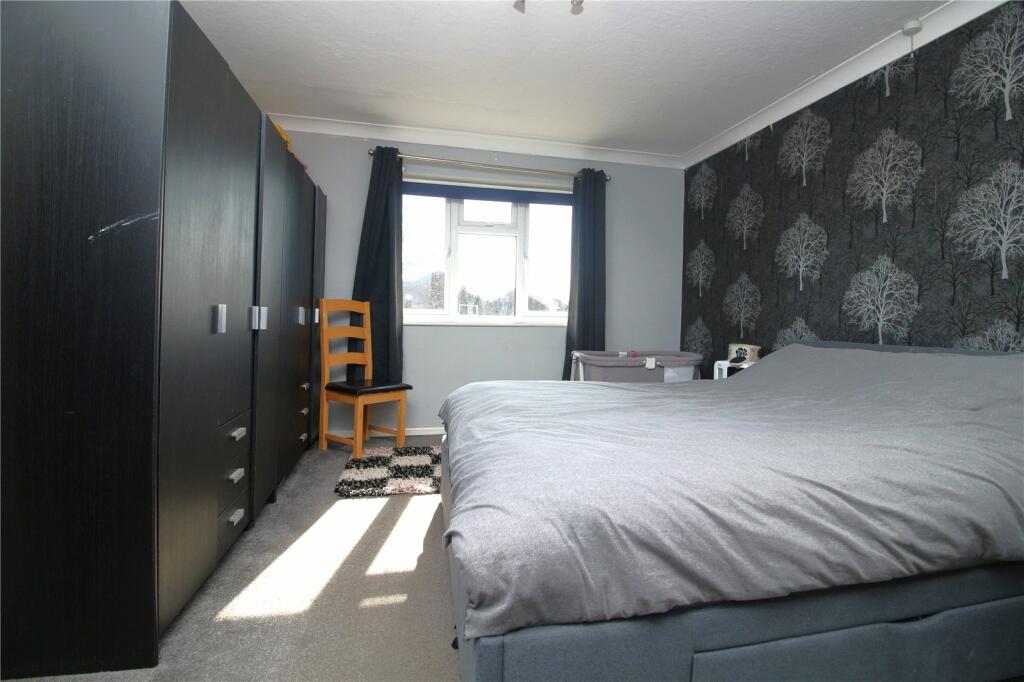 Additional property image - Buckingham Walk, New Milton, Hampshire, BH25
