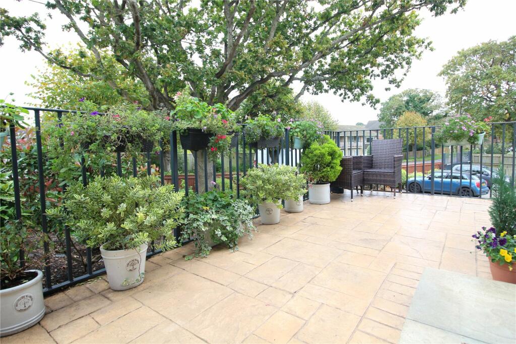 Additional property image - The Oaks, Barton Court Avenue, Barton On Sea, Hampshire, BH25