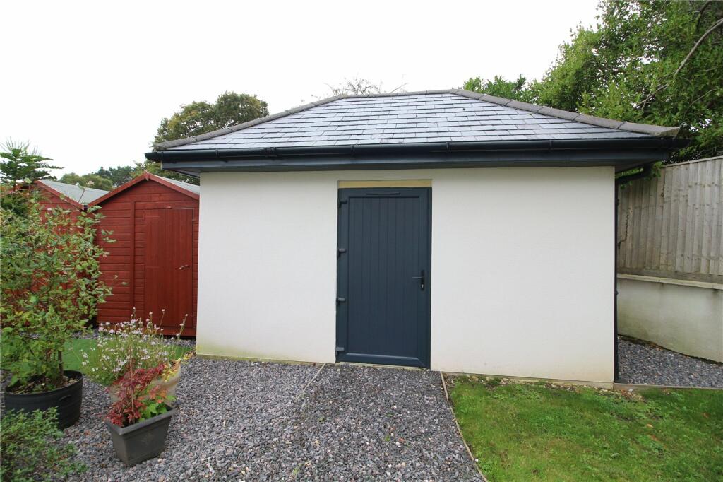 Additional property image - The Oaks, Barton Court Avenue, Barton On Sea, Hampshire, BH25