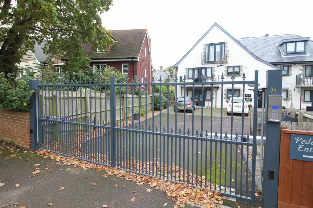 Additional property image - The Oaks, Barton Court Avenue, Barton On Sea, Hampshire, BH25