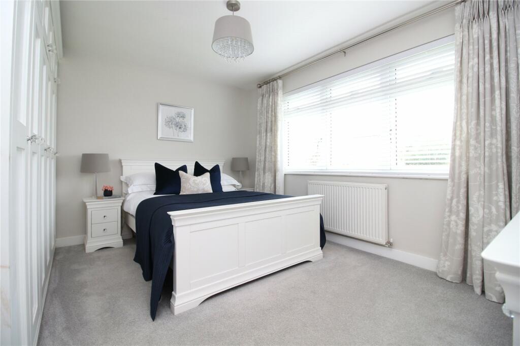 Additional property image - Southern Lane, Barton On Sea, New Milton, Hampshire, BH25
