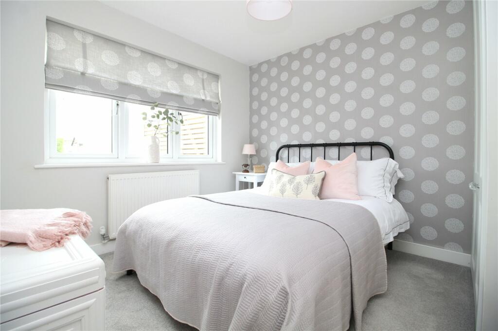 Additional property image - Southern Lane, Barton On Sea, New Milton, Hampshire, BH25