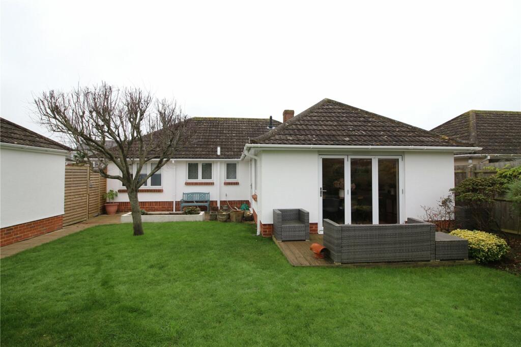 Additional property image - Southern Lane, Barton On Sea, New Milton, Hampshire, BH25
