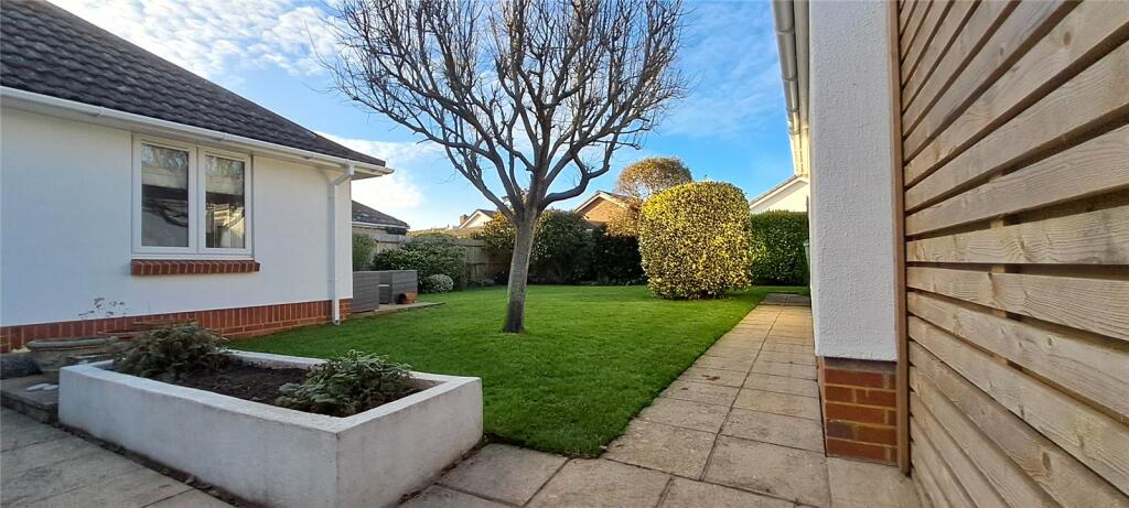 Additional property image - Southern Lane, Barton On Sea, New Milton, Hampshire, BH25