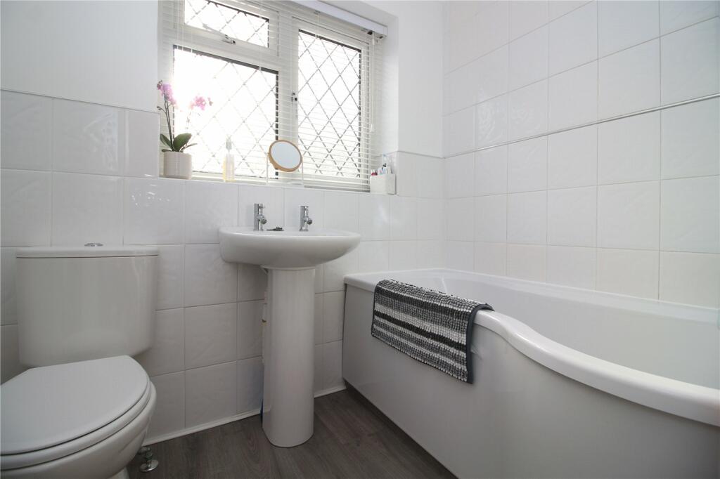 Additional property image - Springfield Gardens, Lower Ashley, New Milton, Hampshire, BH25