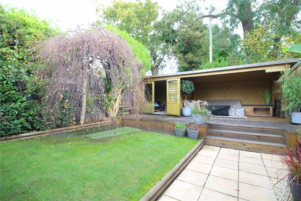 Additional property image - Springfield Gardens, Lower Ashley, New Milton, Hampshire, BH25