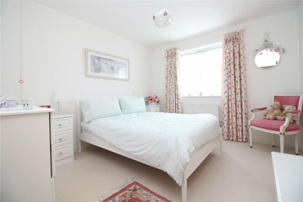 Additional property image - Kingfishers Cottages, Southern Lane, Barton On Sea, Hampshire, BH25