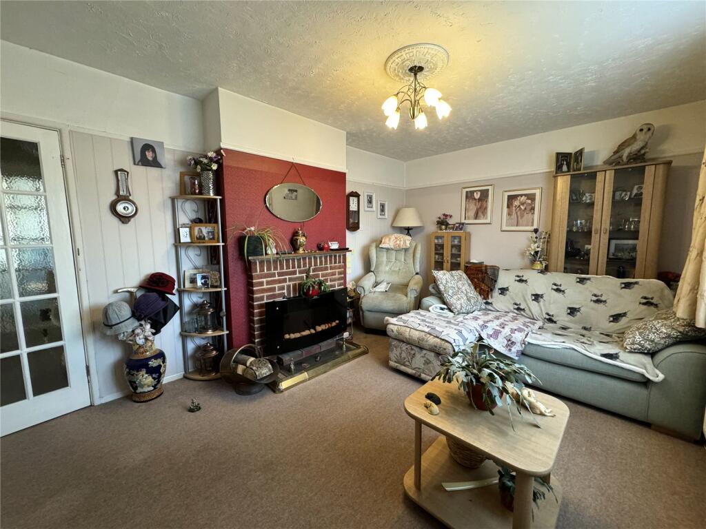 Additional property image - Milton Mead, New Milton, Hampshire, BH25