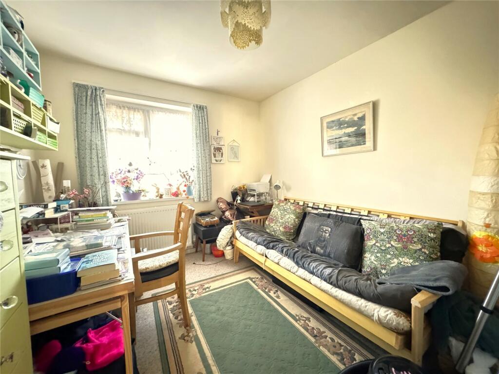 Additional property image - Milton Mead, New Milton, Hampshire, BH25