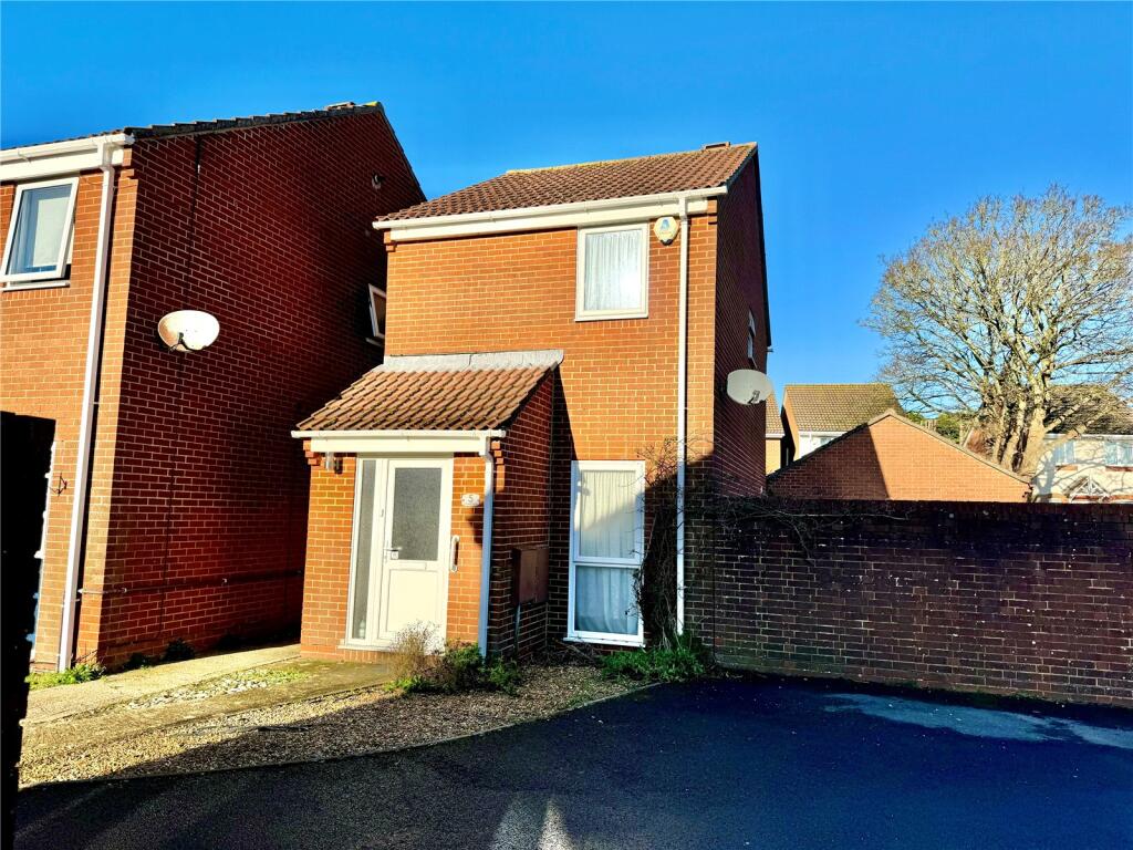 Main image of property: Vincent Close, New Milton, Hampshire, BH25